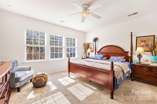 137 Chertsey Drive, Mooresville, NC 28115