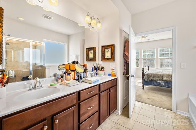 137 Chertsey Drive, Mooresville, NC 28115