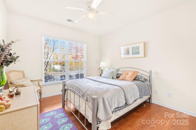 137 Chertsey Drive, Mooresville, NC 28115