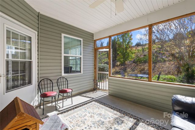 137 Chertsey Drive, Mooresville, NC 28115