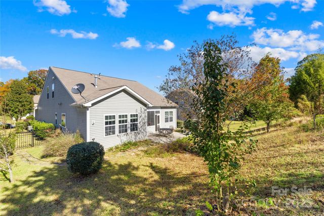 137 Chertsey Drive, Mooresville, NC 28115