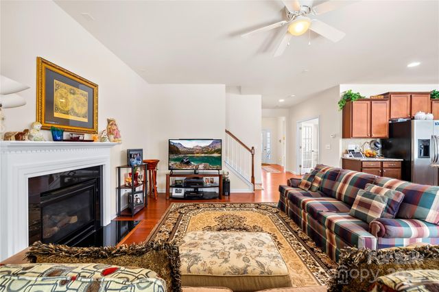 137 Chertsey Drive, Mooresville, NC 28115