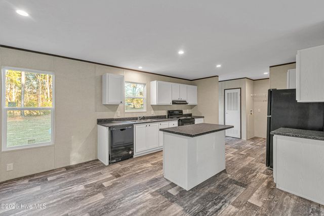 730 Gurganus Road, Maple Hill, NC 28454