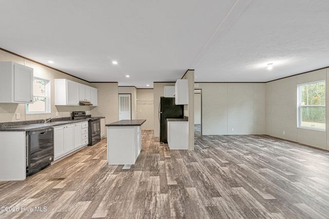 730 Gurganus Road, Maple Hill, NC 28454