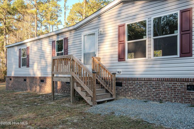 730 Gurganus Road, Maple Hill, NC 28454