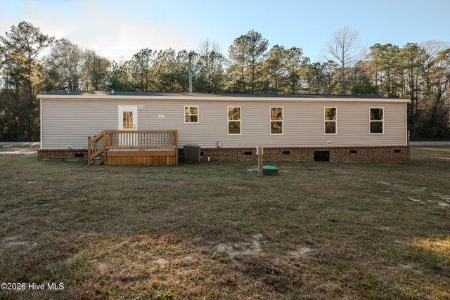 730 Gurganus Road, Maple Hill, NC 28454