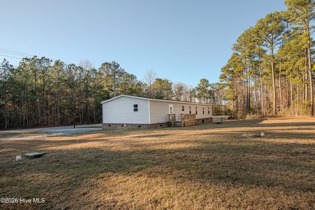 730 Gurganus Road, Maple Hill, NC 28454