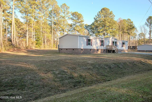 730 Gurganus Road, Maple Hill, NC 28454