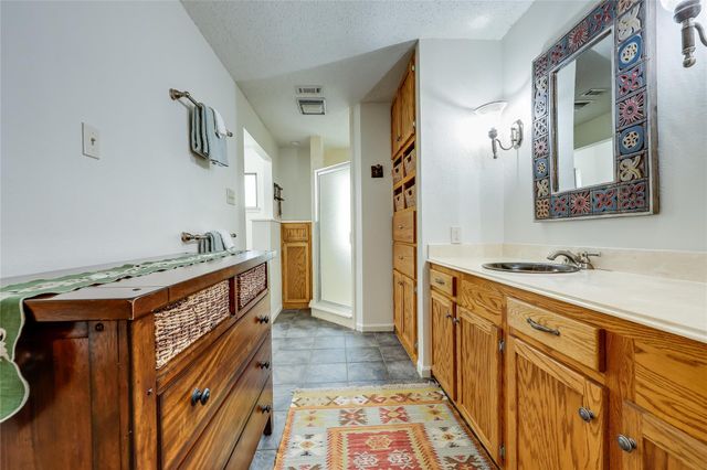 6015 Tonkowa TRL, Georgetown, TX 78628