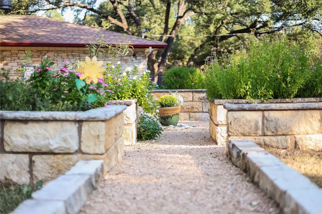 6015 Tonkowa TRL, Georgetown, TX 78628