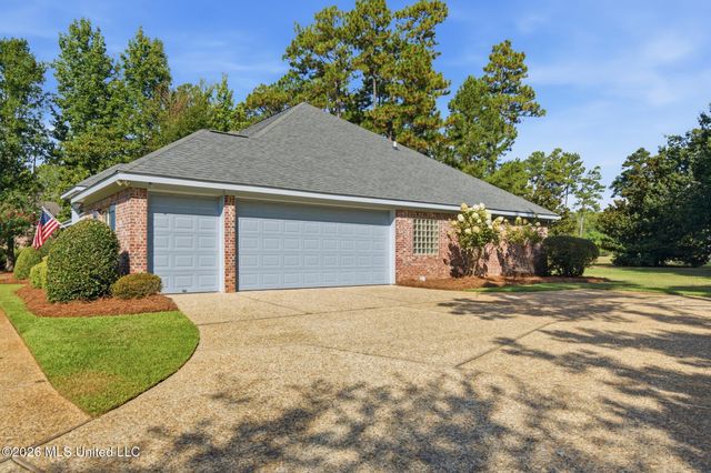 136 Saint Annes Drive, Hattiesburg, MS 39401