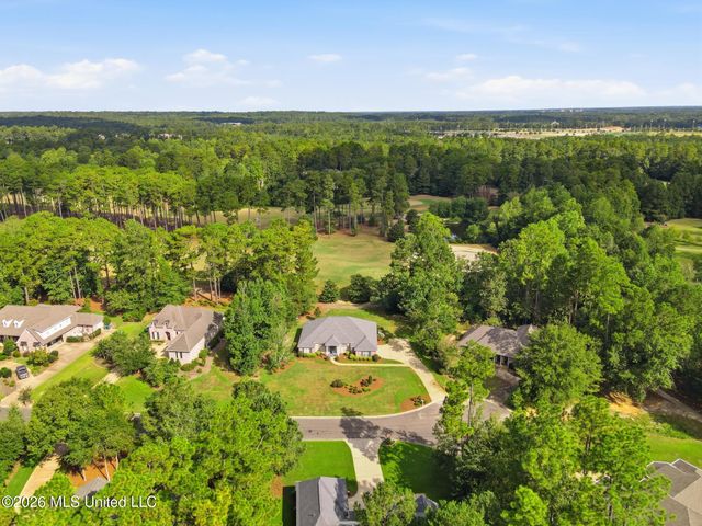136 Saint Annes Drive, Hattiesburg, MS 39401