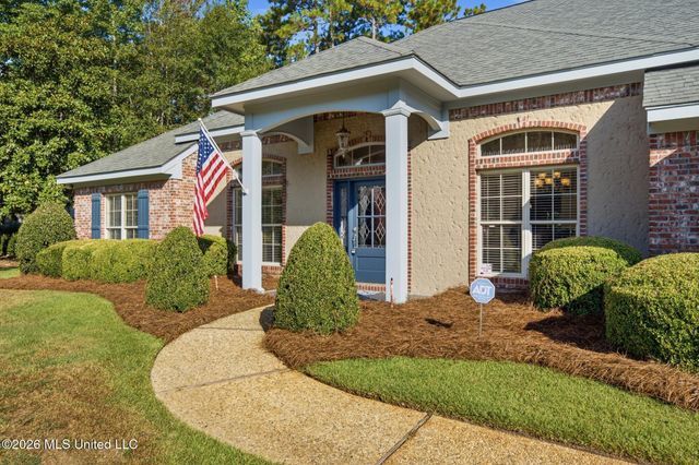 136 Saint Annes Drive, Hattiesburg, MS 39401