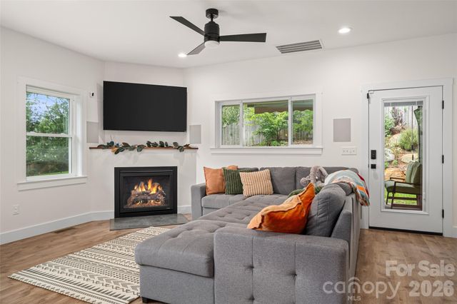 159 Wellington Street, Asheville, NC 28806