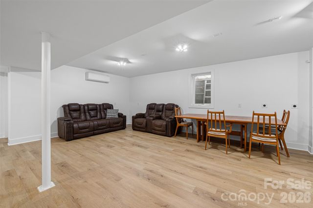 159 Wellington Street, Asheville, NC 28806