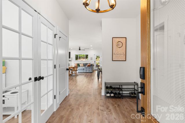 159 Wellington Street, Asheville, NC 28806