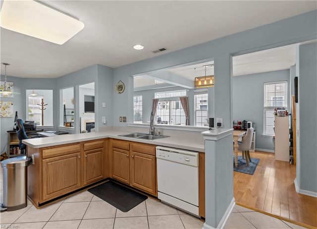 3916 Sutter ST, Virginia Beach, VA 23462