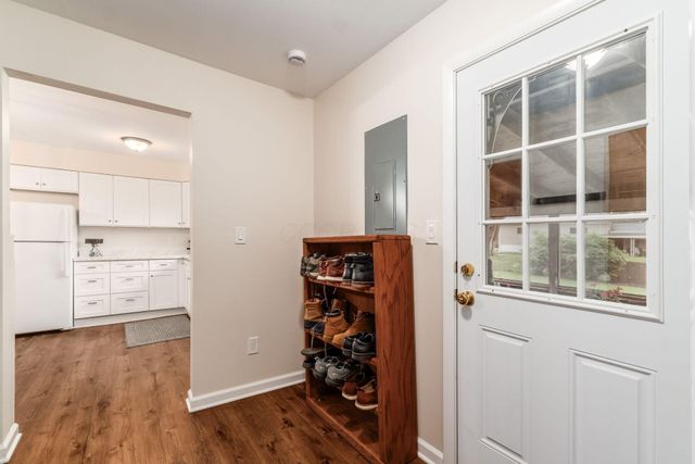 531 Deerwood Avenue E, Columbus, OH 43230