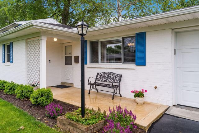 531 Deerwood Avenue E, Columbus, OH 43230