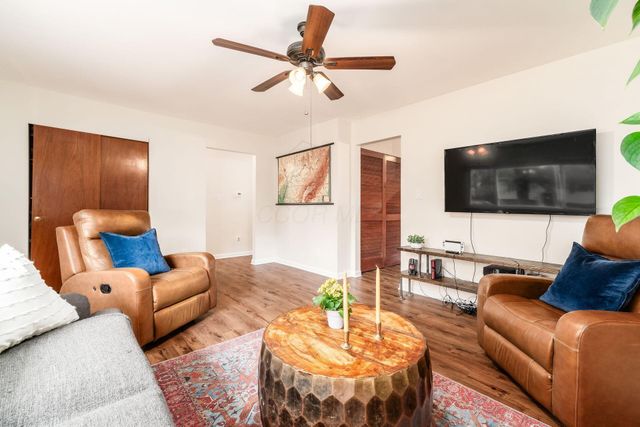 531 Deerwood Avenue E, Columbus, OH 43230