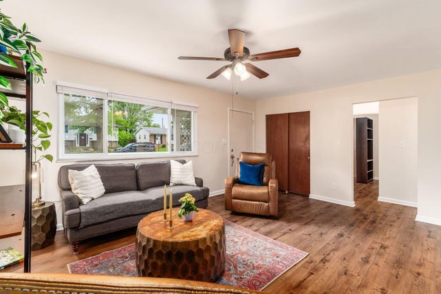 531 Deerwood Avenue E, Columbus, OH 43230