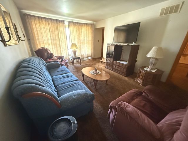 6647 W 59th Street, Chicago, IL 60638