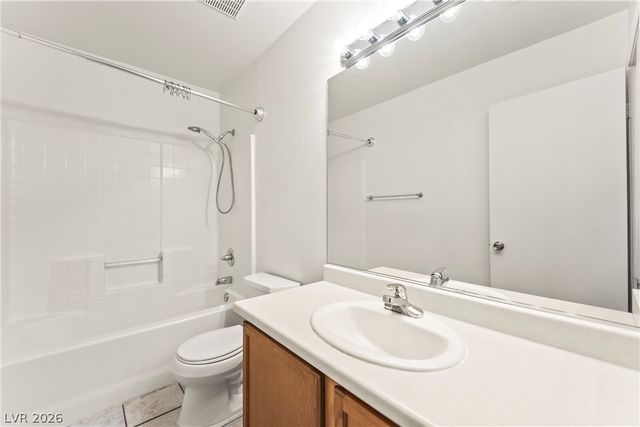 8708 Majestic Pine Avenue, Las Vegas, NV 89143