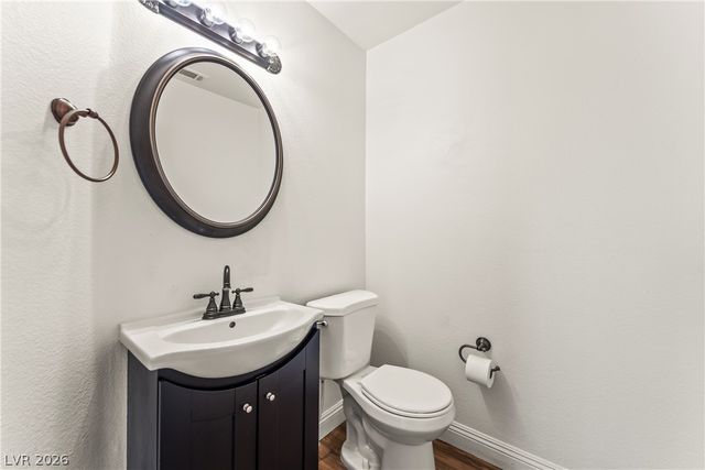 8708 Majestic Pine Avenue, Las Vegas, NV 89143