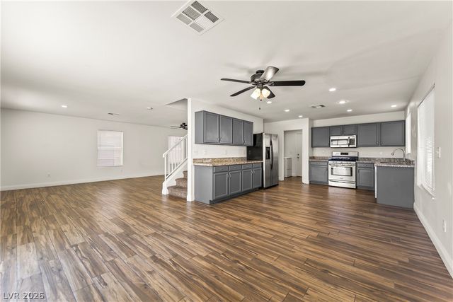 8708 Majestic Pine Avenue, Las Vegas, NV 89143