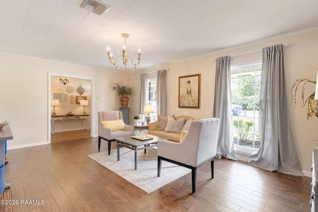 101 S Arlington Drive, Lafayette, LA 70503