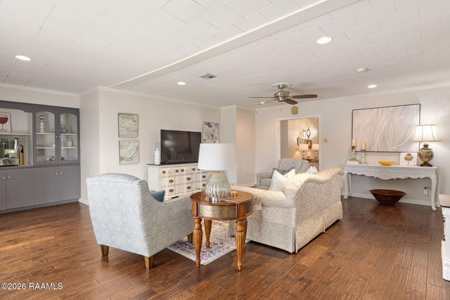 101 S Arlington Drive, Lafayette, LA 70503