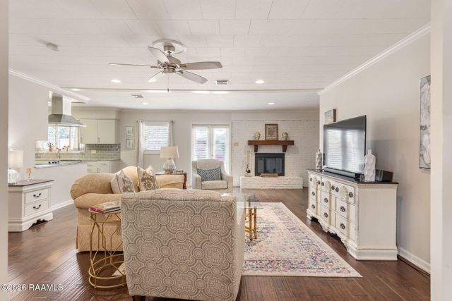 101 S Arlington Drive, Lafayette, LA 70503