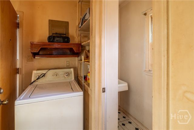 2121 E 58th Street, Savannah, GA 31404