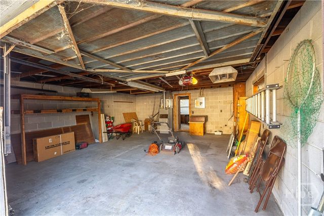 2121 E 58th Street, Savannah, GA 31404