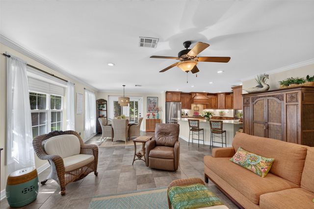 7500 Charlya Drive, Athens, TX 75752