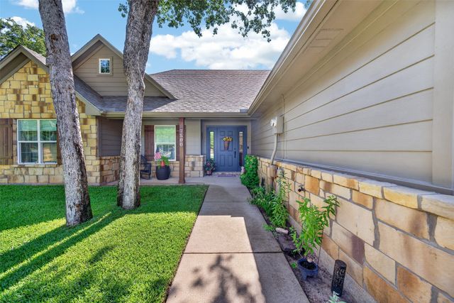 7500 Charlya Drive, Athens, TX 75752