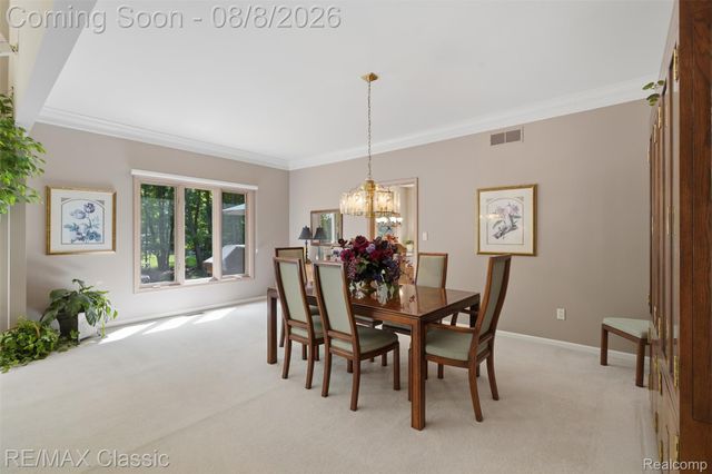 6015 Lynne Hollow Drive, Commerce Charter Township, MI 48382