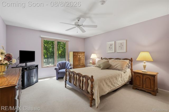 6015 Lynne Hollow Drive, Commerce Charter Township, MI 48382