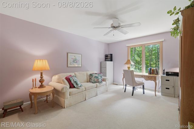 6015 Lynne Hollow Drive, Commerce Charter Township, MI 48382