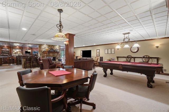 6015 Lynne Hollow Drive, Commerce Charter Township, MI 48382