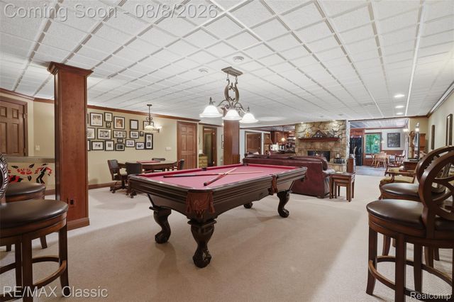 6015 Lynne Hollow Drive, Commerce Charter Township, MI 48382