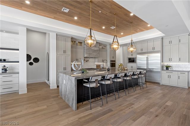 641 Patti Ann Woods Drive, Henderson, NV 89002