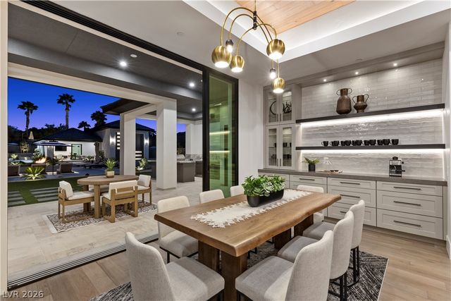 641 Patti Ann Woods Drive, Henderson, NV 89002