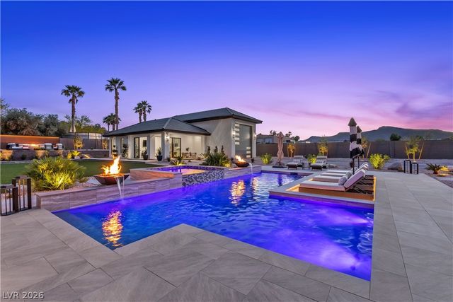 641 Patti Ann Woods Drive, Henderson, NV 89002