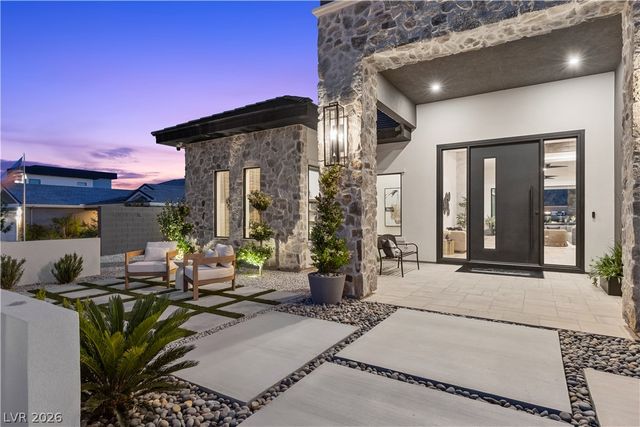 641 Patti Ann Woods Drive, Henderson, NV 89002