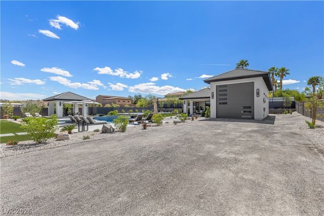 641 Patti Ann Woods Drive, Henderson, NV 89002