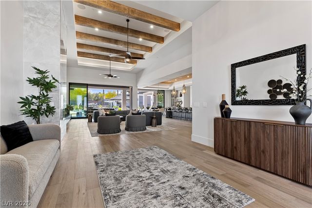 641 Patti Ann Woods Drive, Henderson, NV 89002