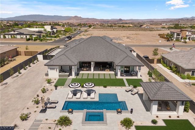 641 Patti Ann Woods Drive, Henderson, NV 89002