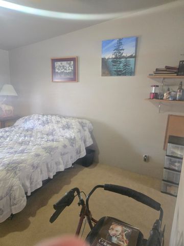 427 E 5th Ave, Deer Park, WA 99006