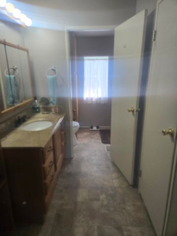 427 E 5th Ave, Deer Park, WA 99006